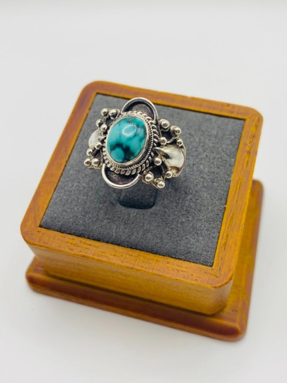 Vintage 925 Sterling Silver Genuine Turquoise Ring Boho Southwestern Size 7.5
